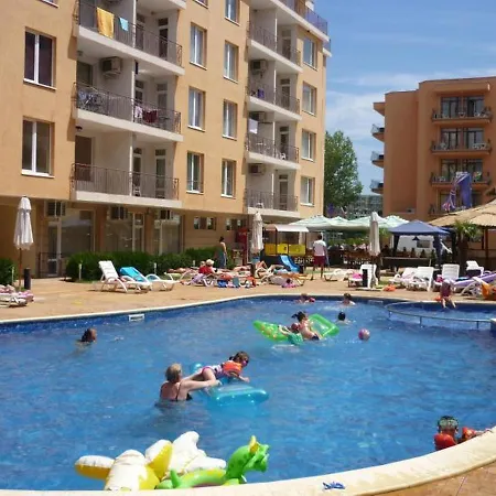 Sunny Day 2 - Menada סאני ביץ'